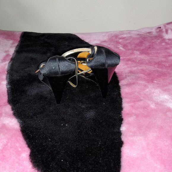 Giuseppe Zanotti Satin Black Heels - Picture 3 of 6